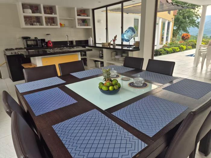 Zona de comedor y cocina